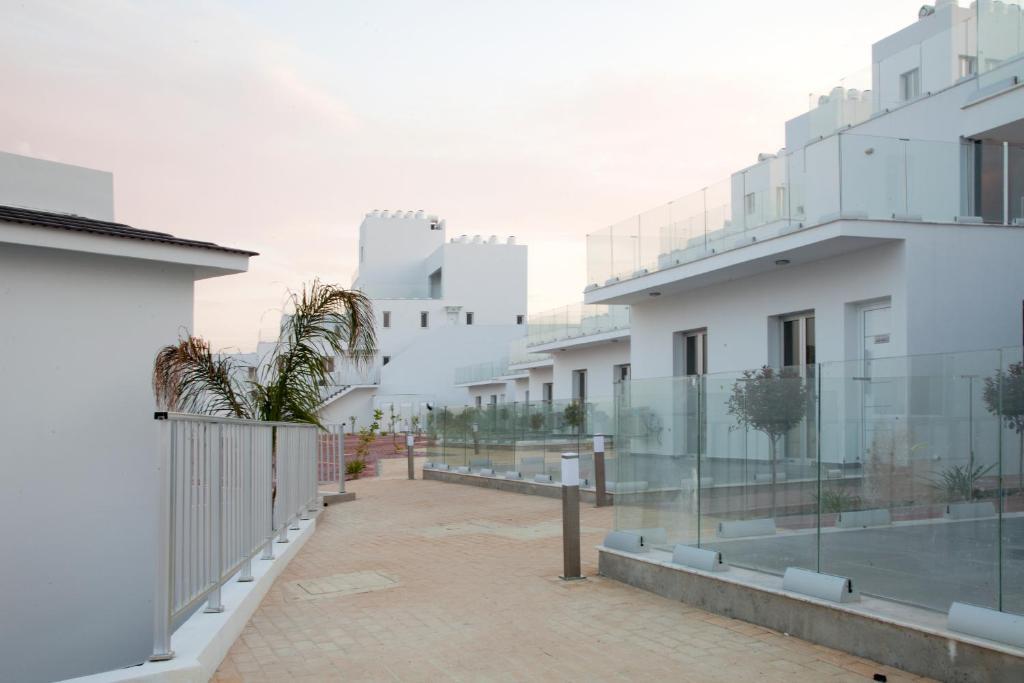 High View Gardens Aparthotel Mazotos Exterior photo
